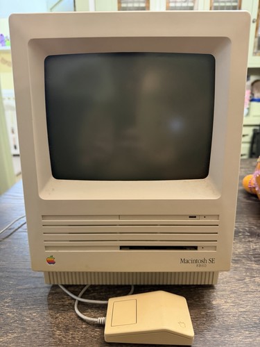 Working apple macintosh - apple,