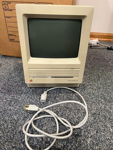 Macintosh computer with - se,