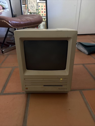 Vintage apple macintosh - vintage,