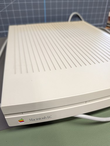 Vintage apple macintosh - apple, lc
